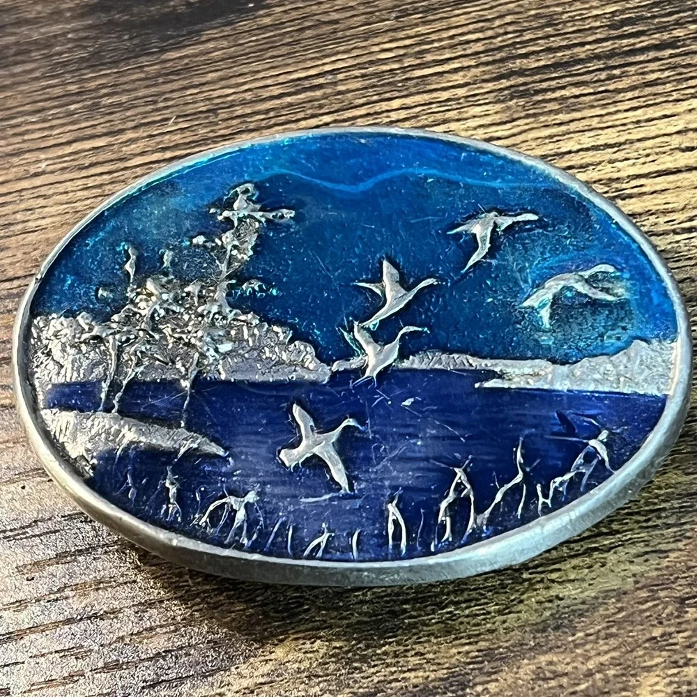Vintage Flying Ducks Lake MultiColor Enameled Belt Buckle Oval Metal 2031